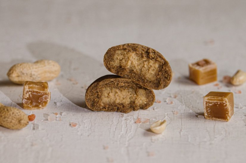 Proteinové cookie slaný karamel + arašídová náplň 40g